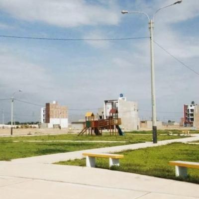 VENTA DE TERRENO DE 120 M2 EN URB. LOS FICUS - PIMENTEL